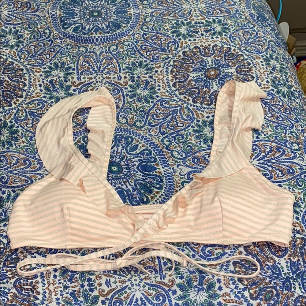 Aerie - Light Pink & Silver Wrap Ruffle Bikini Top